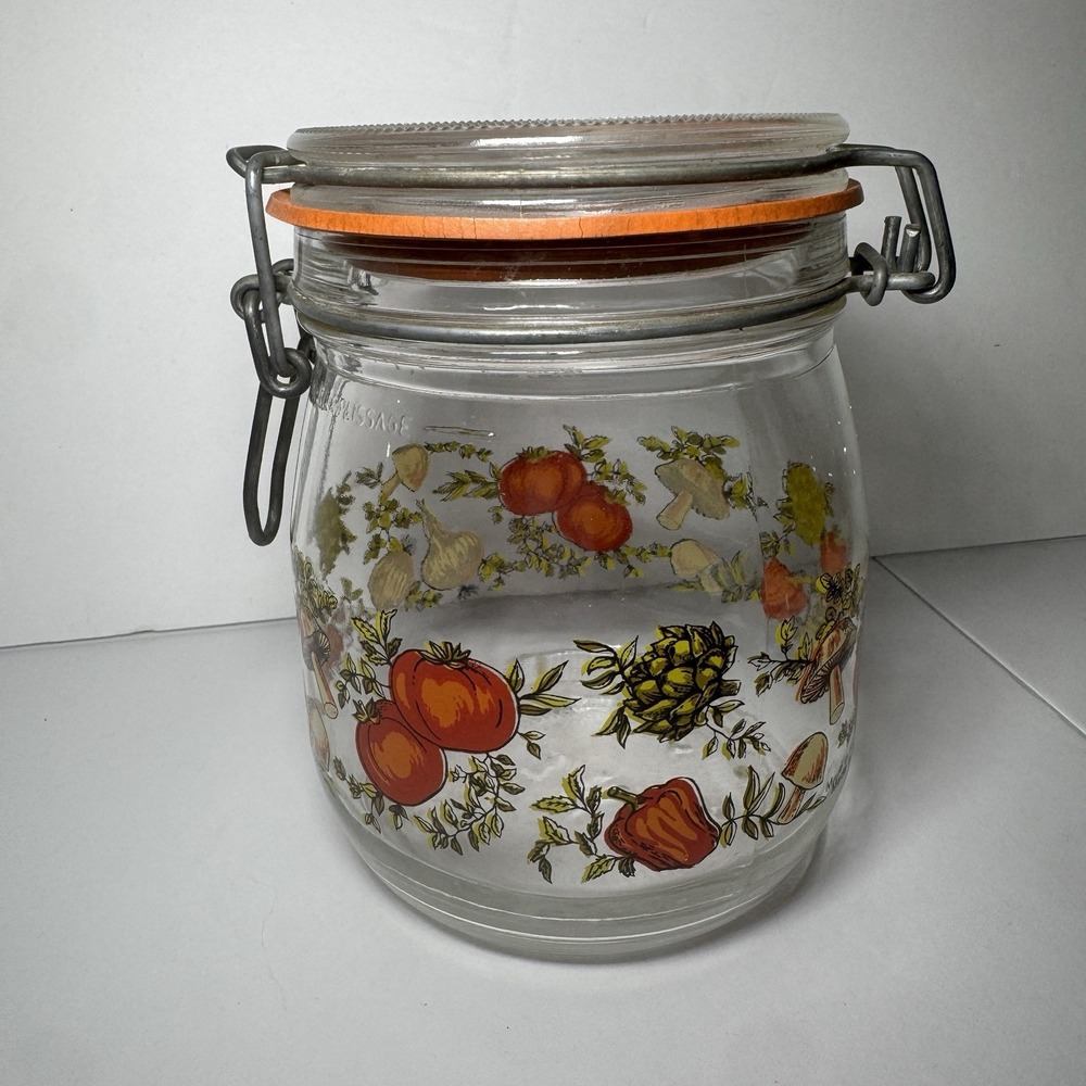 Vintage 1970's Arcoroc FRANCE SPICE OF LIFE 3/4 LITER LOCKING LID CANISTER Jar